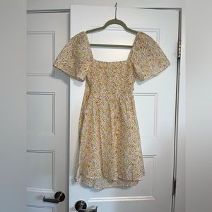 Princess Polly floral dress. New with tags. Size 4